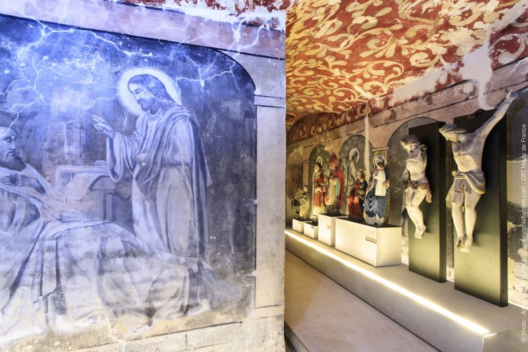 bouloge sur mer, basilique Notre Dame, la crypte